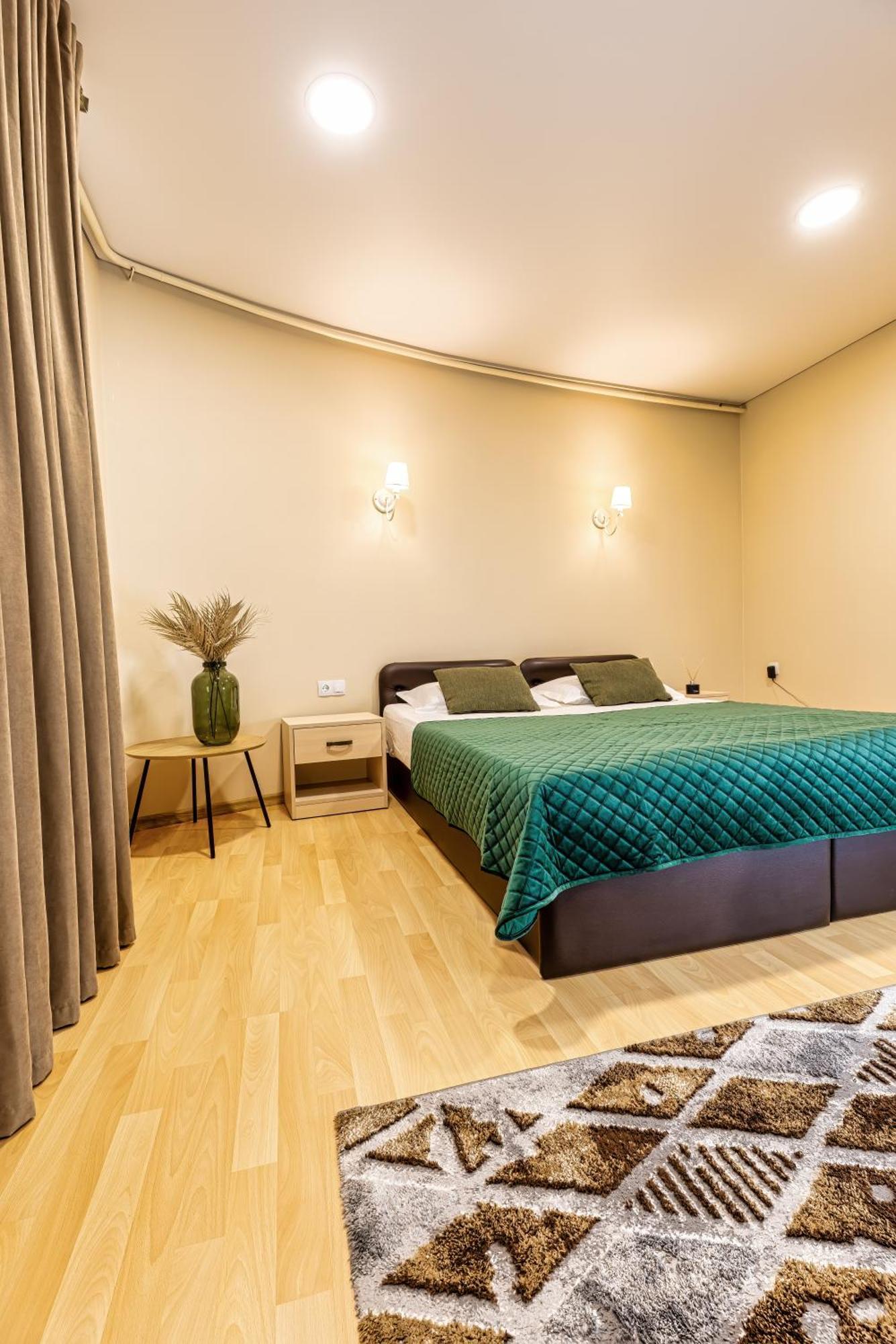 Sv Hotel, Restaurant & Airport Parking Todiresti  Εξωτερικό φωτογραφία