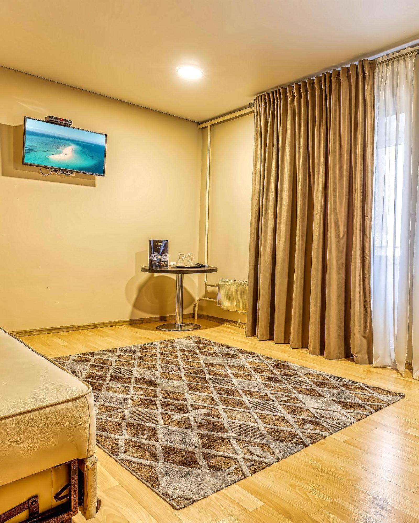 Sv Hotel, Restaurant & Airport Parking Todiresti  Εξωτερικό φωτογραφία